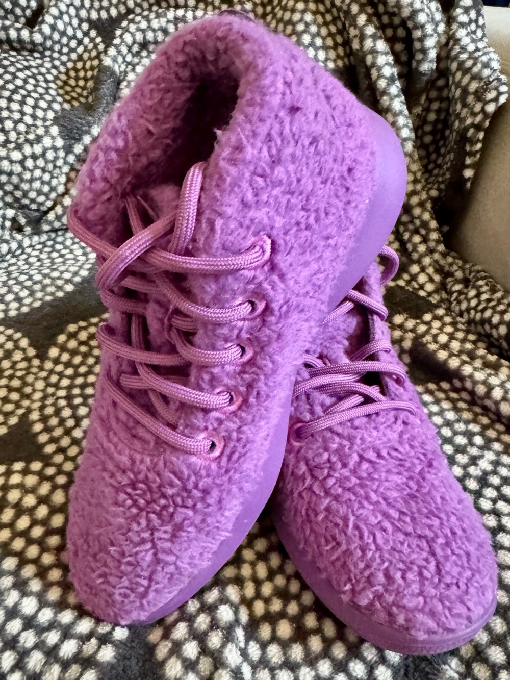 Plush Fleece Lace-Up Women’s Shoes in Purple